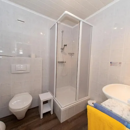 بيت ضيافة Gaestehaus-pension Familie Dwars