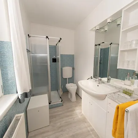 Gaestehaus-pension Familie Dwars Spitz an der Donau