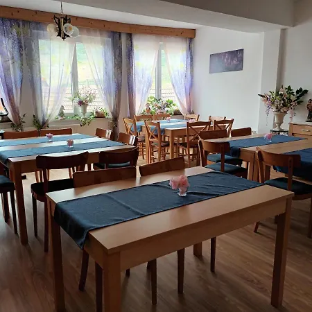 Gaestehaus-pension Familie Dwars Spitz an der Donau