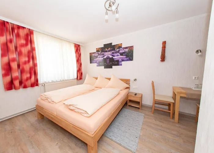 Penzion Gaestehaus-pension Familie Dwars 3*